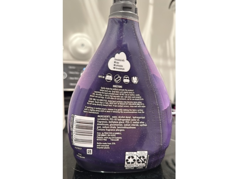 Febreze Touch Fabric Refresher Spray, Mountain, 27 fl oz/800 mL