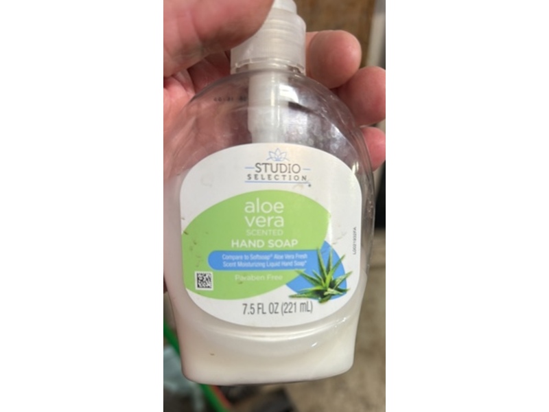 Studio Selection Hand Soap, Aloe Vera Scented, 7.5 fl oz/221 mL