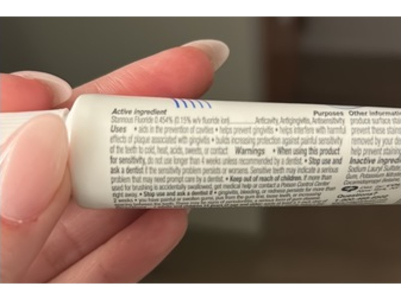 Colgate Total Active Prevention Whitening Toothpaste, 1.4 oz/39.6 g