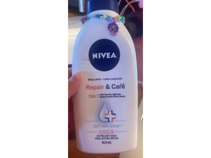 Nivea Repair & Care Body Lotion, Extra Dry Skin, 625 mL