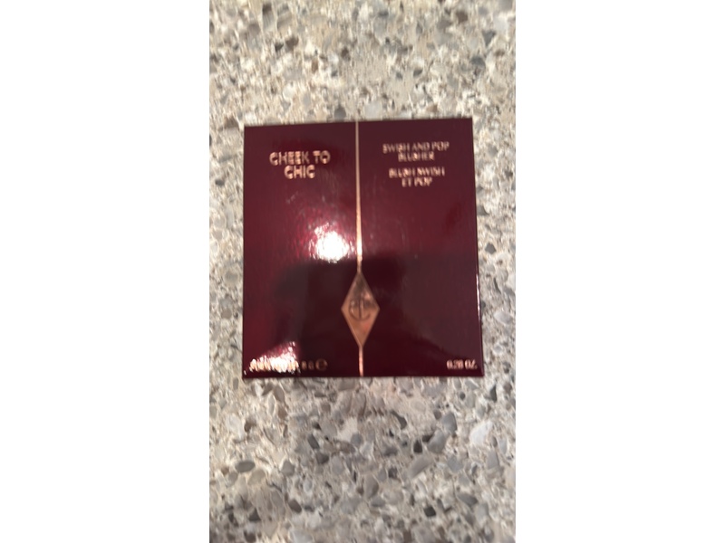 Charlotte Tilbury Cheek to Chic Swish & Glow Blusher in Sex on Fire