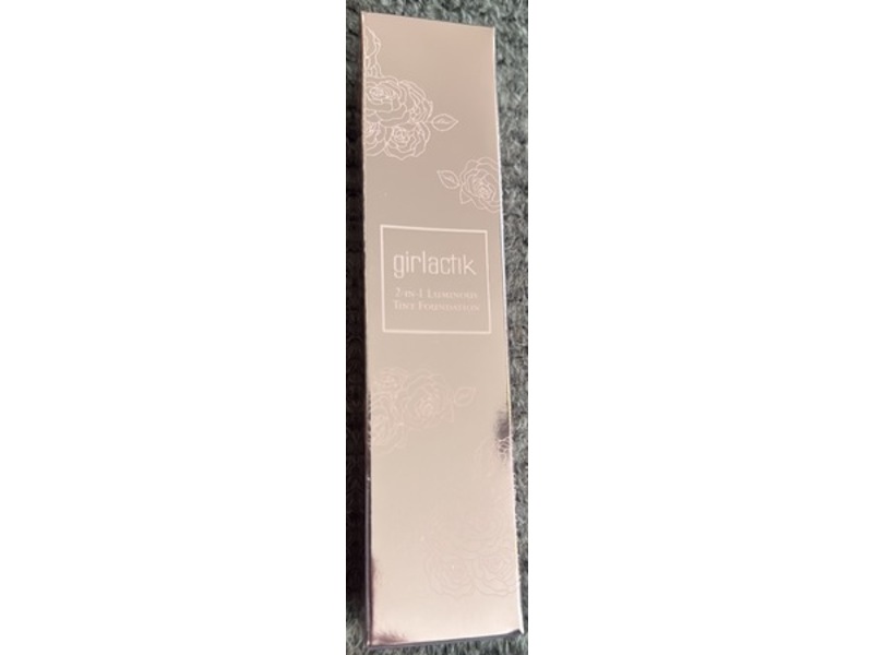 Girlactik 2-in-1 Luminous Tint Foundation, F2 Light, 1.35 fl oz/40 mL
