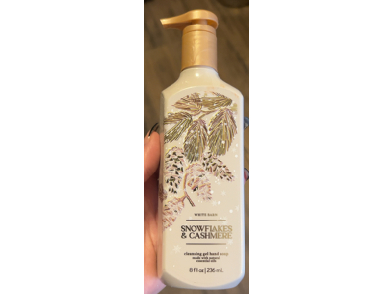 White Barn Cleansing Gel Hand Soap, Snowflakes & Cashmere, 8 fl oz/236 mL