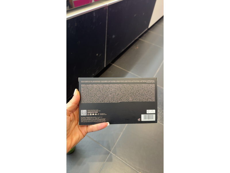 Huda Beauty Eyeshadow Palette, Pretty Grunge, 0.59 oz/16.8 g