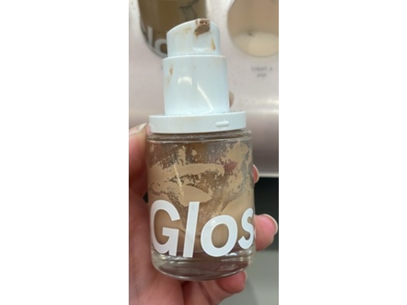 Glossier Strech Fluid Foundation, Light 1, 1 oz/30 mL