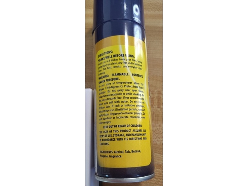 Health Smart Odor Fighting Foot Powder Spray, Max Comfort, 4.8 oz/136 g