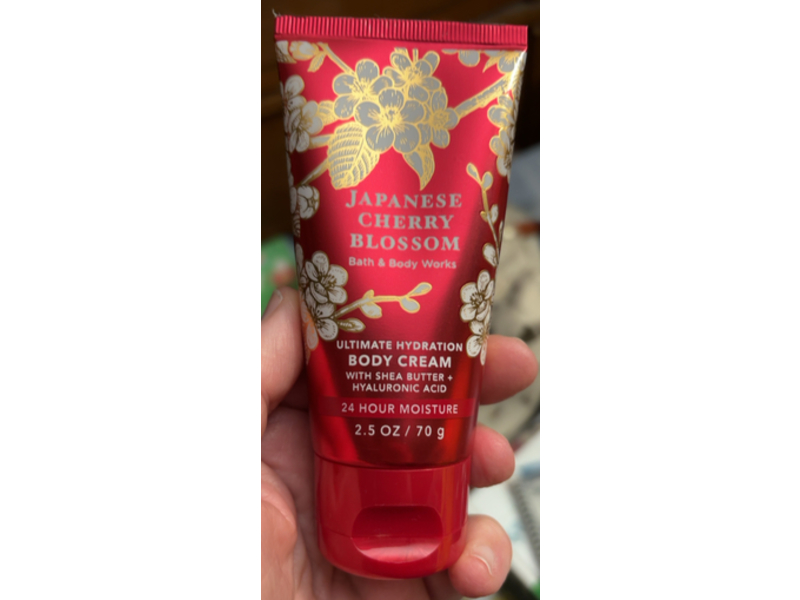 Bath & Body Works Ultimate Hydration Body Cream, Japanese Cherry Blossom, 2.5 oz/70g