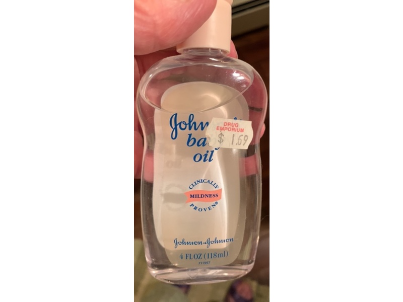 Johnson & Johnson Baby Oil, 3 fl oz/89 mL