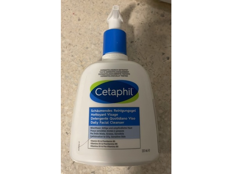 Cetaphil Daily Face Wash, 237 mL