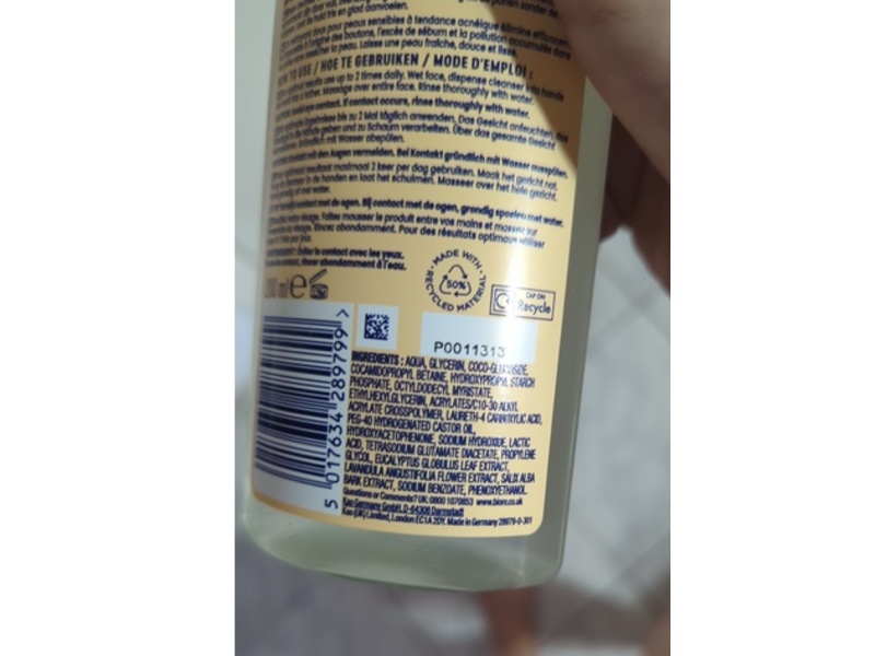 Biore Purify & Prevent Gentle Cleanser, 200 mL