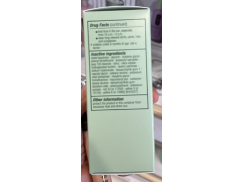 Clinique Dramatically Different Moisturizing Lotion+, SPF 35, 2.5 fl oz/75 mL