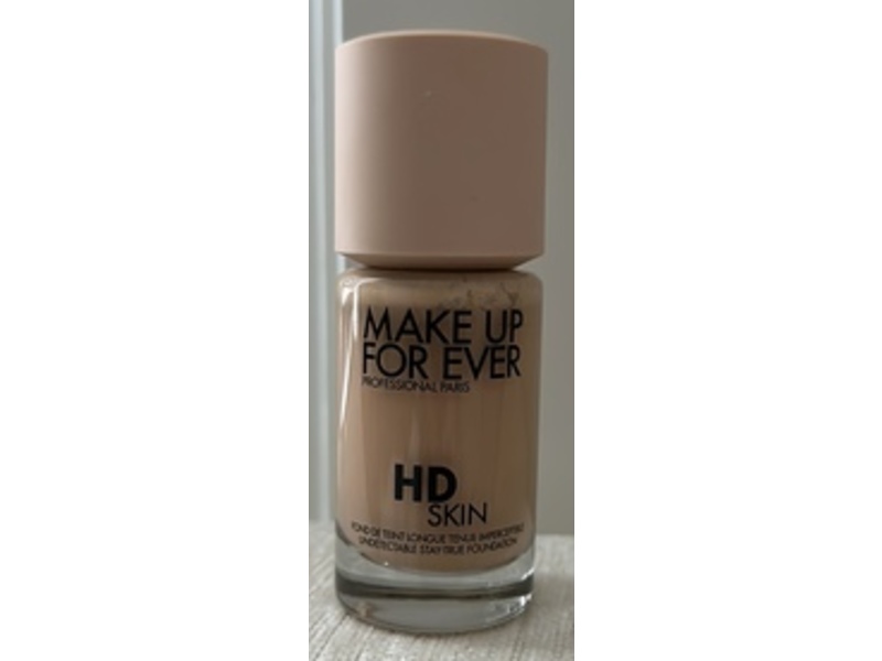 Make Up Forever HD Skin Undetectable Stay-True Foundation, 1N06 Porcelain, 1 fl oz/30 mL
