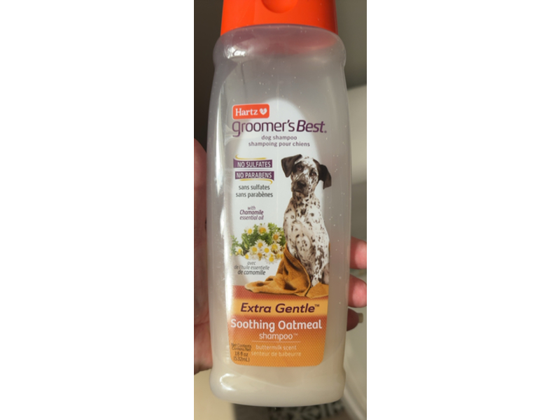 Hartz Extra Gentle Soothing Oatmeal Shampoo, Buttermilk Scent, 18 fl oz/532 mL