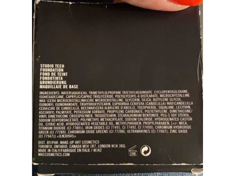 M.A.C Studio Tech Foundation, Nc44, 0.35 oz/10 g