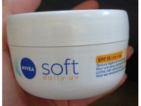 Nivea Soft Daily UV Moisturizing Cream, SPF 15, 200 mL - Image 3