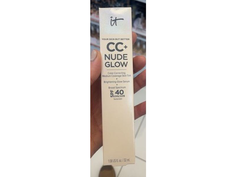 It Cosmetics CC+ Nude Glow Lightweight Foundation, SPF 40, Medium, 1.08 fl oz/32 mL
