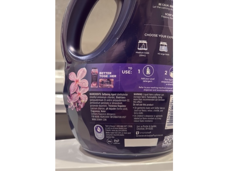 Downy Ultra Soft + Calm Fabric Softener, 96 Loads, Lavender & Vanilla Bean, 64 fl oz/1.92 L