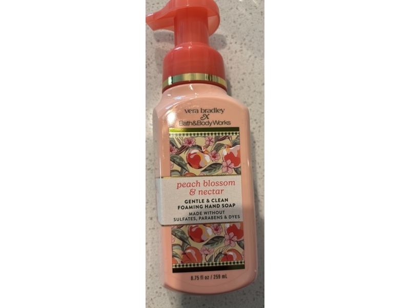 Bath & Body Works x Vera Bradley Gentle & Clean Foaming Hand Soap, Peach Blossom & Nectar, 8.75 fl oz/259 mL