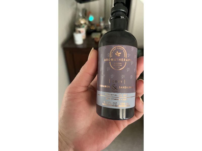 Bath And Body Works Aromatherapy Natural Essential Oils - Cinnamon & Sandalwood 5 fl oz/156 mL