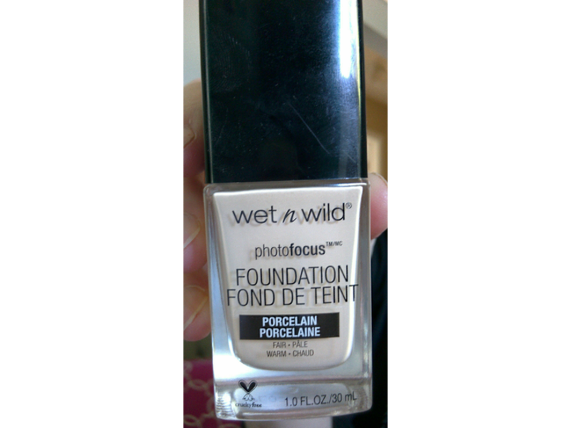 Wet n Wild Photo Focus Foundation, Porcelain, 1 fl oz/30 mL