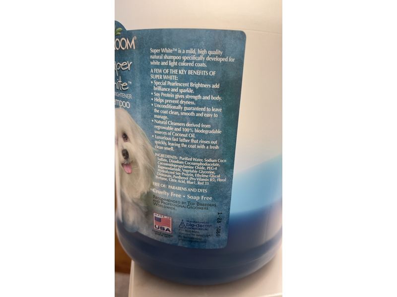 Bio-Groom Super White Coat Brightener Dog Shampoo, 3.8 L