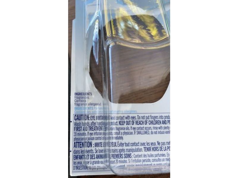 Febreze Small Spaces Air Fresheners, Hawaiian Aloha, 0.5 fl oz/15 mL, 2 Count