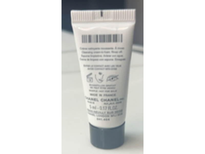 Chanel La Mousse Cleansing Cream-To-Foam, 0.17 fl oz/5 mL