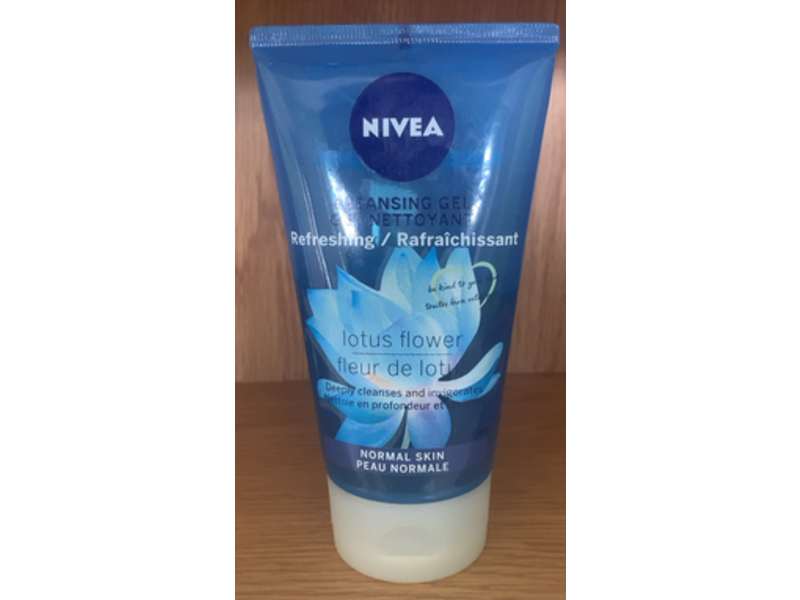 Nivea Refreshing Cleansing Gel, Lotus Flower, 150 mL