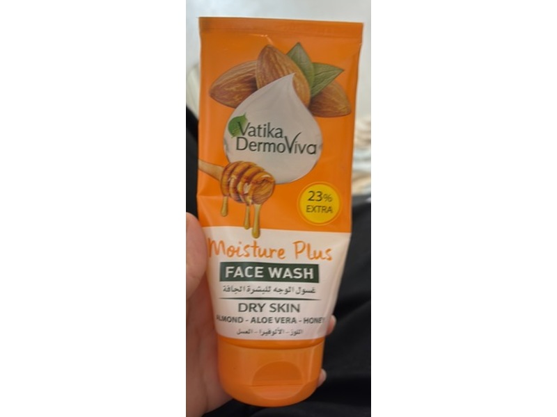 Vatika Dermoviva Face Wash, Almond + Aloe Vera & Honey, 150 mL