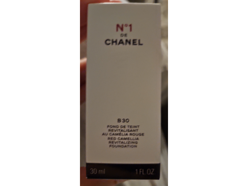 Chanel N°1 De Red Camellia Revitalizing Foundation, B30, 1 fl oz/30 mL