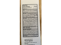 Neutrogena Age Shield Face Lotion Sunscreen, SPF 110, 3.0 fl oz/88 mL - thumbnail 5