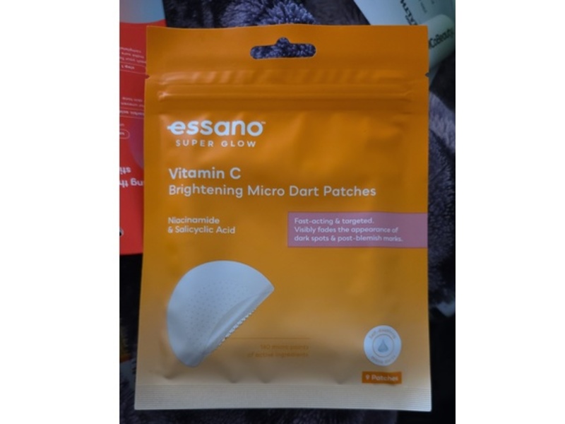 Essano Super Glow Brightening Micro Dart Patches, Vitamin C + Niacinamide & Salicylic Acid, 9 Count