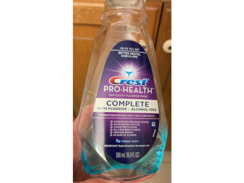 Crest Pro Health Complete Mouthwash, Fresh Mint, 16.9 fl oz/500 mL
