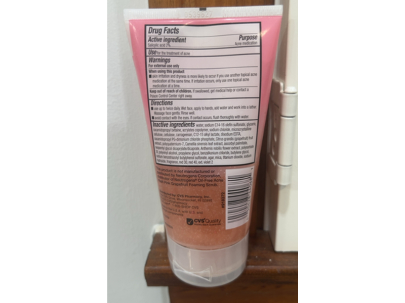 CVS Health Acne Foaming Scrub, 2% Salicylic Acid, Pink Grapefruit, 4.2 fl oz/124 mL