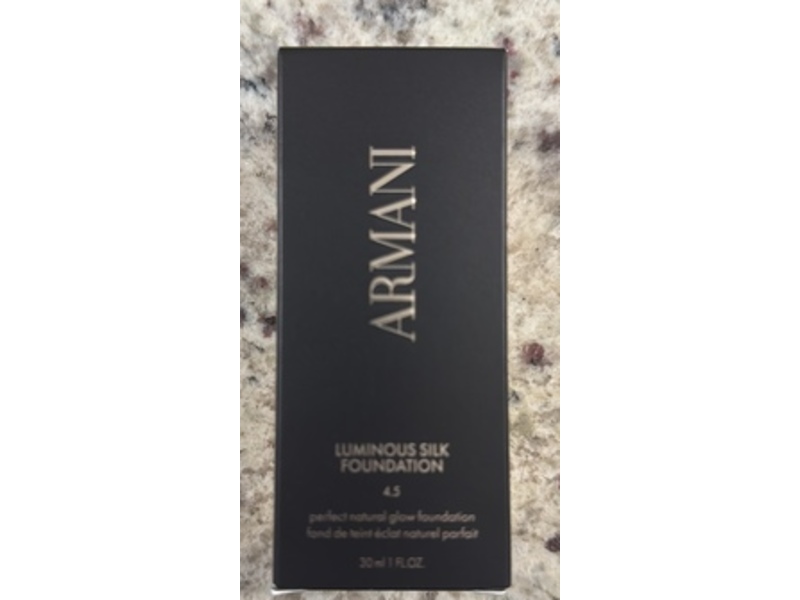 Armani Foundation, Luminous Silk 4.5, 1 fl oz/30 mL