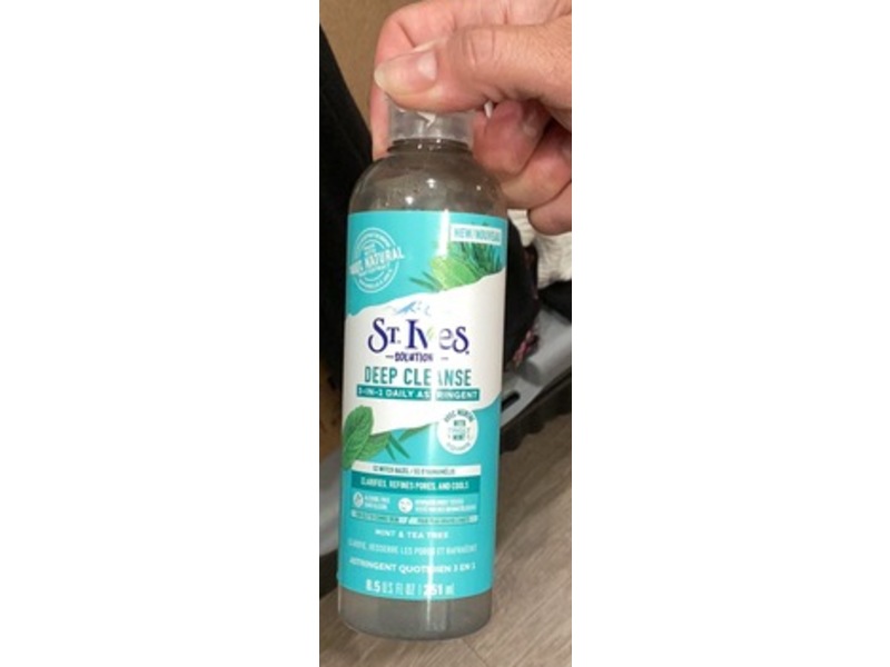 St.Ives Deep Cleanse 3 In 1 Astringent, Mint & Tea Tree, 8.5 fl oz/251 mL