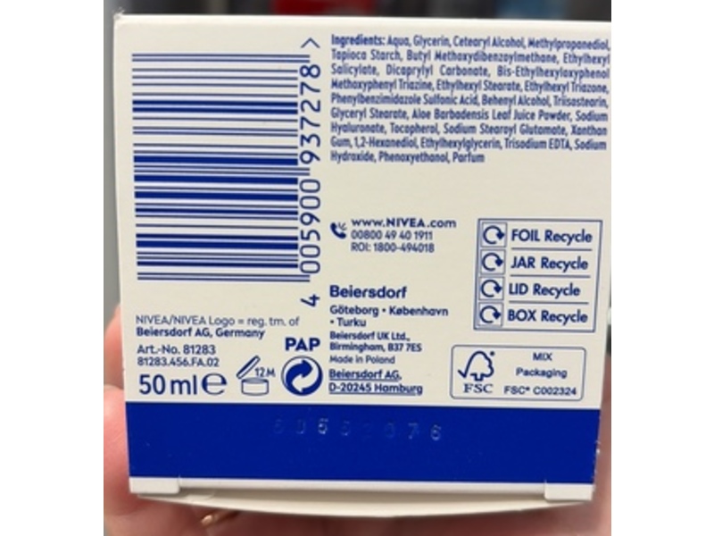 Nivea Refreshing Day Cream, SPF 30, Aloe Vera + Hyaluronic Acid, 50 mL