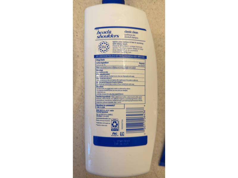 Head & Shoulders Classic Clean Dandruff Daily Shampoo, 40 fl oz/1.18 L
