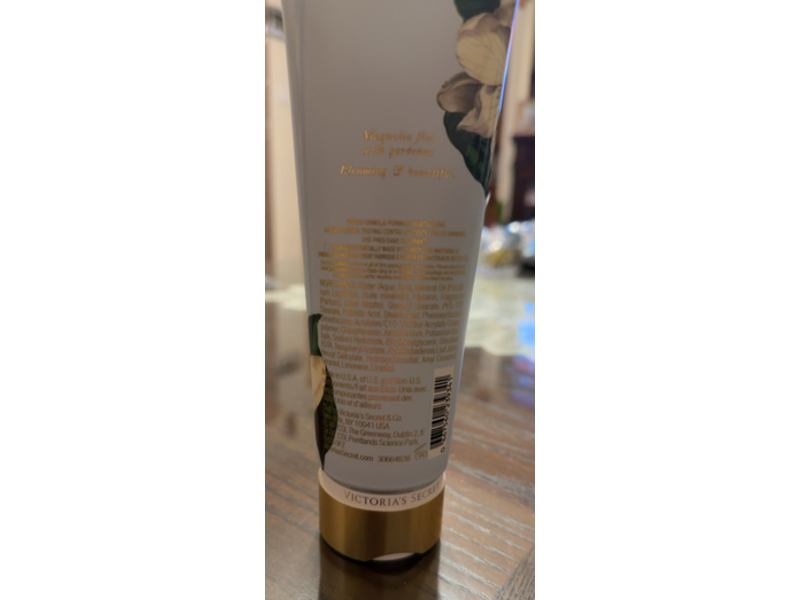 Victoria's Secret Fragrance Lotion, Sparkling Blooms, 8 fl oz/236 mL