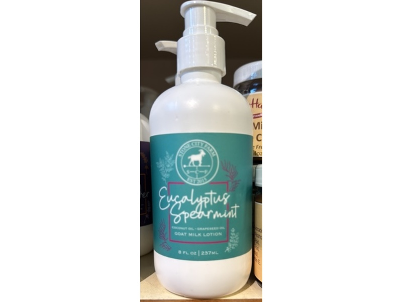Stone City Farm Goat Milk Lotion, Eucalyptus Spearmint, 8 fl oz/237 mL