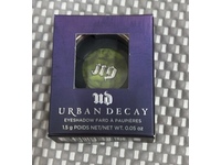 Urban Decay Eye Shadow, Bust, 0.05 oz/1.5 g - thumbnail 2