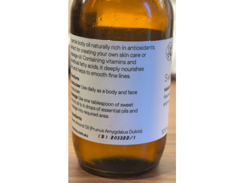 Bosisto's Moisturising Body Oil, Sweet Almond, 100 mL