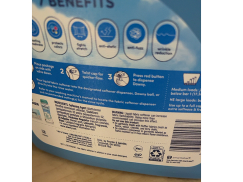 Downy 2 In 1 Soft & Fresh Fabric Softener, Clean Breeze, 257 Loads, 150 fl oz/4.45 L