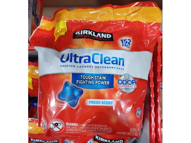 Kirkland Signature Ultra Clean Premium Laundry Detergent Pacs, Fresh Scent, 152 Pacs, 107.2 oz/3.04 kg