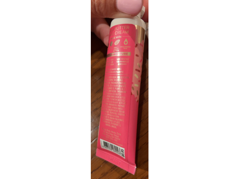 Bath & Body Works Hand Cream, Strawberry Pound Cake, 1 fl oz/29 mL