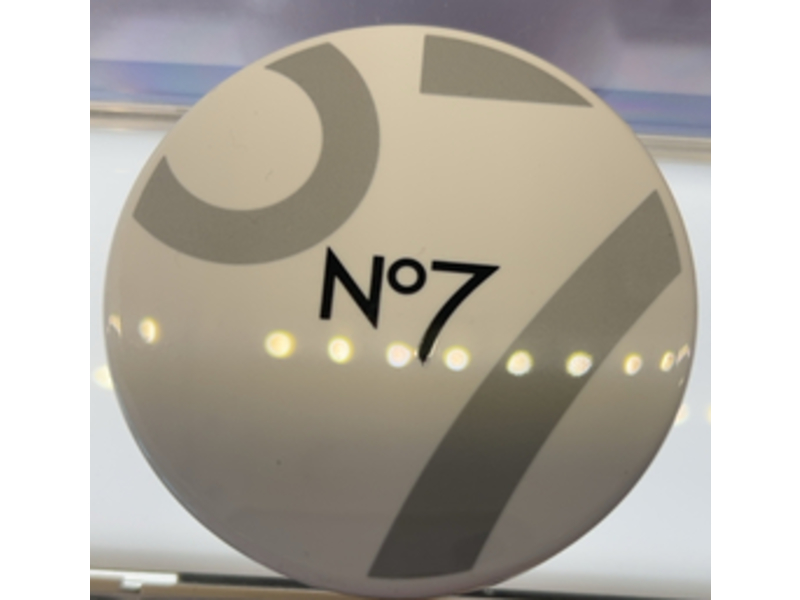 No7 Flawless Finishing Loose Powder, Fair, 0.70 oz/20 g