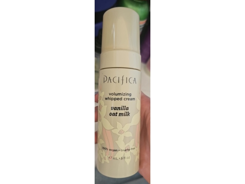 Pacific Volumizing Whipped Cream, Vanilla Oat Milk, 5 fl oz/147 mL