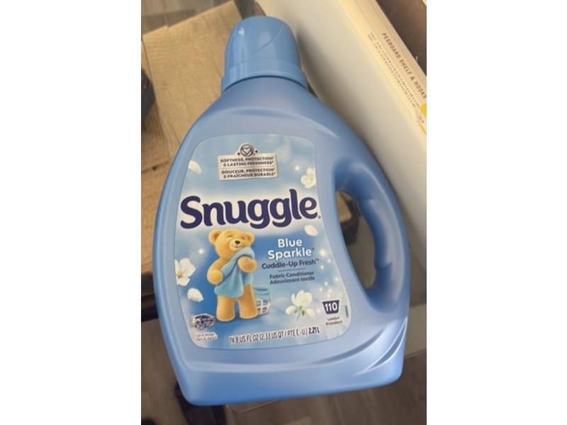 Snuggle Blue Sparkle Fabric Conditioner, Cuddle-Up Fresh, 110 Loads, 74.8 fl oz/2.21 L