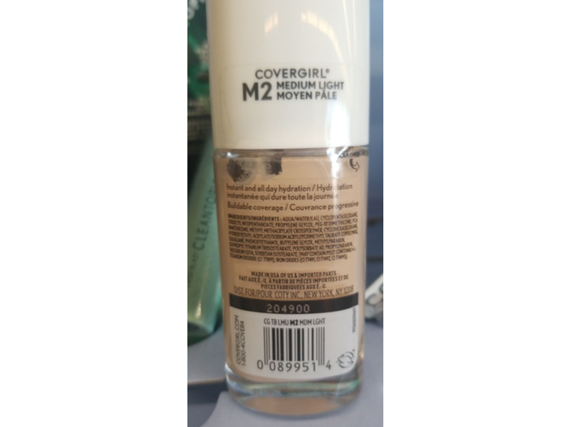 Covergirl Trublend Hydrating Foundation, Medium Light M2, 1 fl oz/30 mL