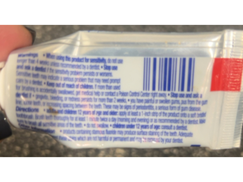 Colgate Total SF Whole Mouth Healer Toothpaste, Clean Mint, 0.88 oz/24.9 g